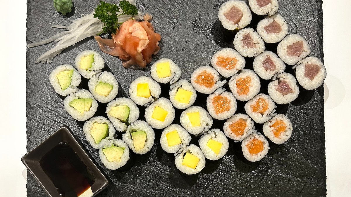Mix maki set 😋