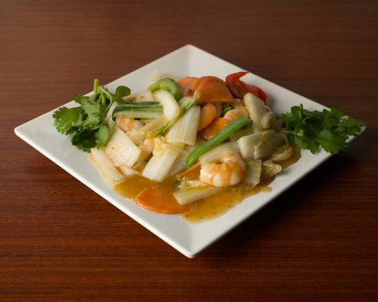 Stir-fried Noodles with Shrimp (Hu tieu xao tom)