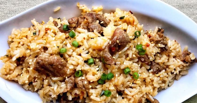 Vietnamese fried rice with Beef (Com chien bo)