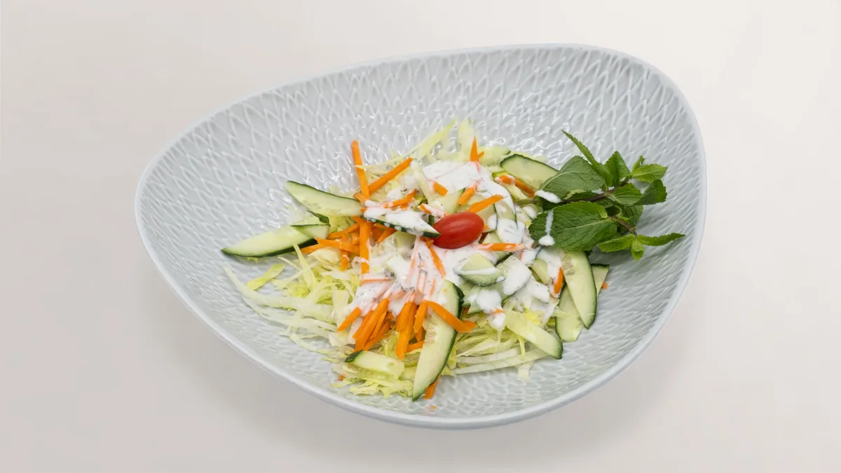 V8. Gemischter Salat