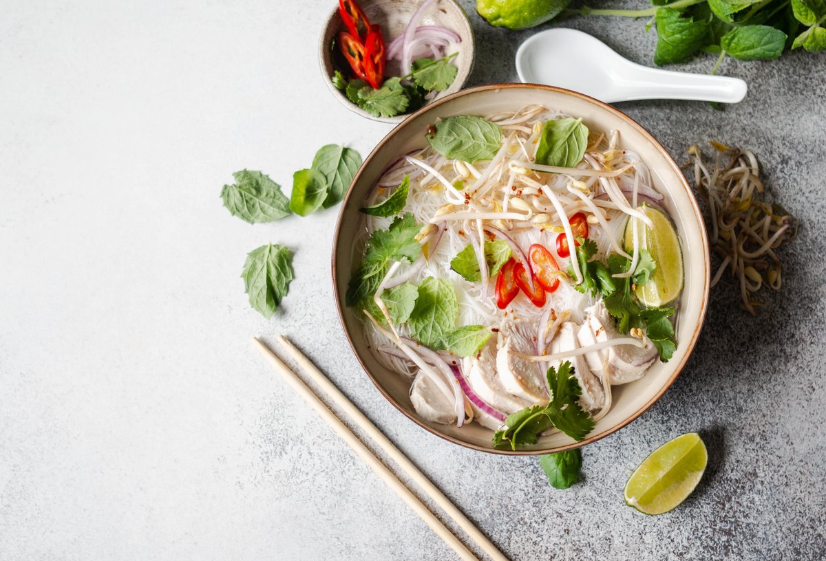 101. Pho ga