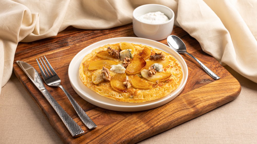 Baked Pear and Gorgonzola