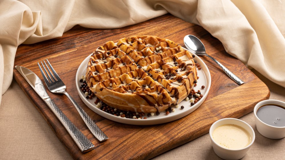 Belgian waffle with topping of your choice