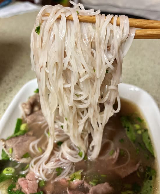 Pho Rare Steak (Pho Tai)
