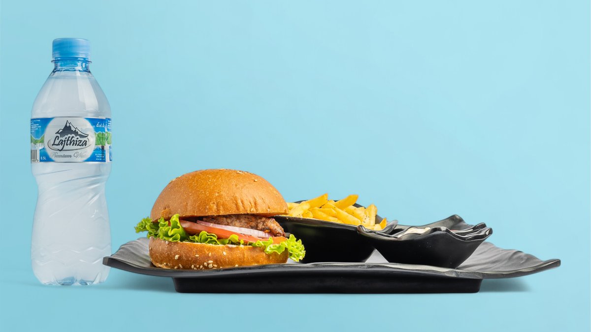 Hamburger, Fries and Water