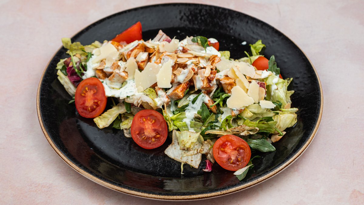 Ćureća salata sa ranch sosom