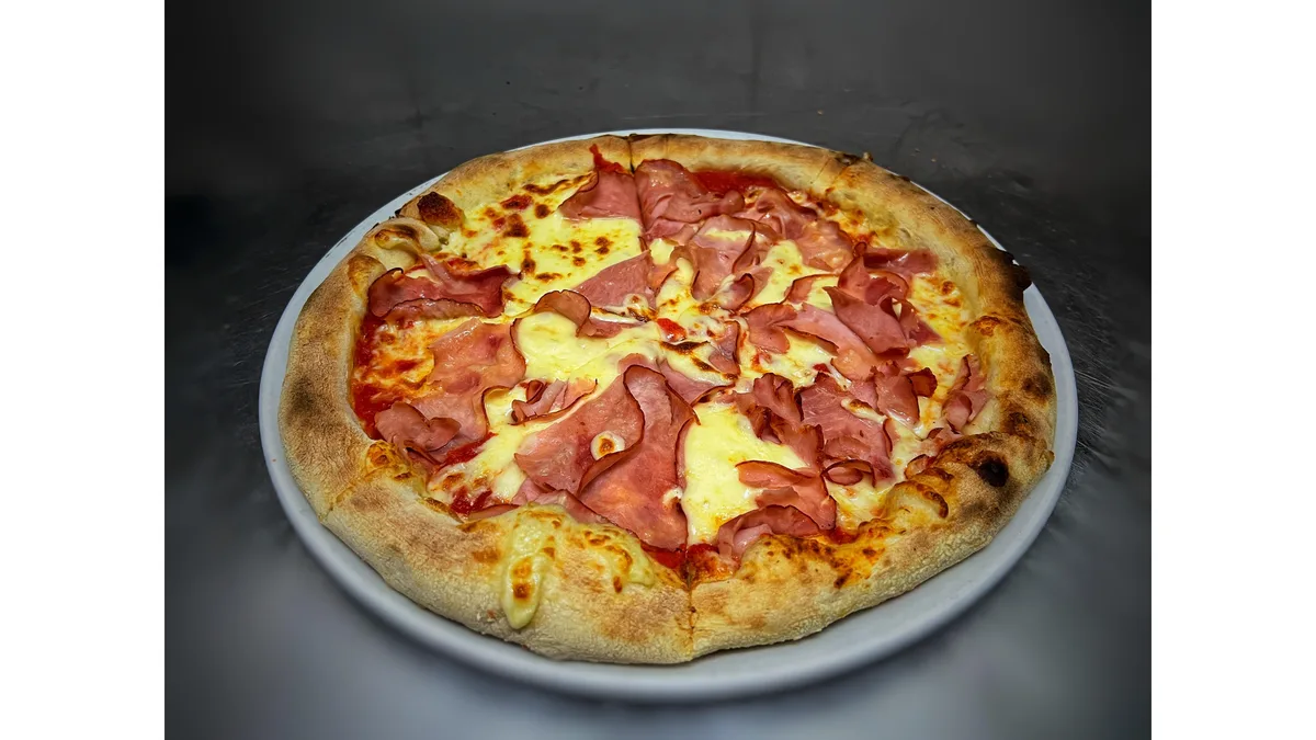 Pizza prosciutto
