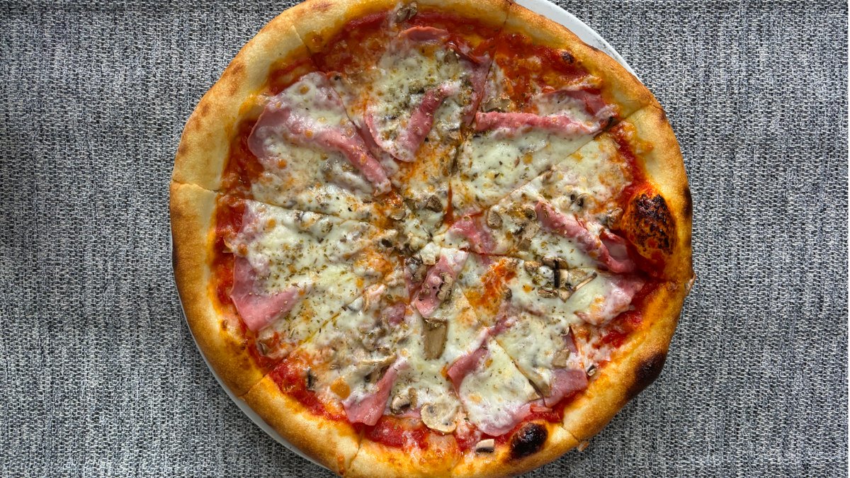 Capriciosa pizza