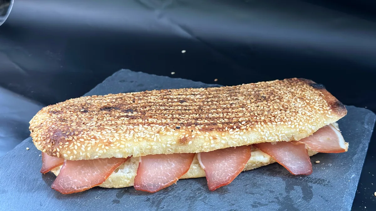 Tost pršuta kačkavalj