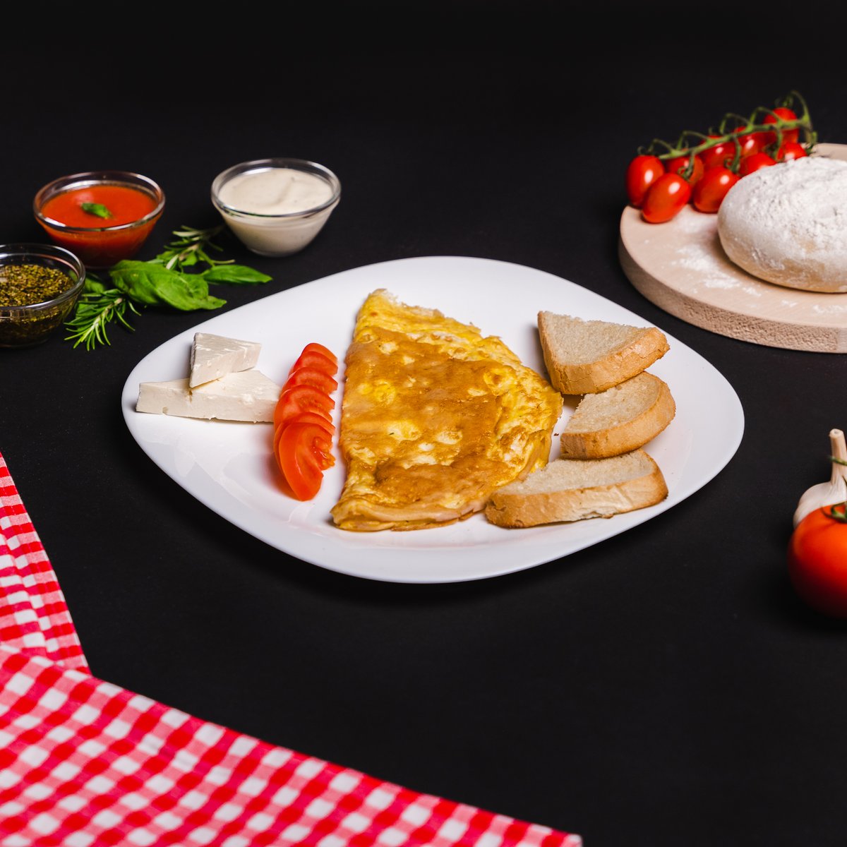 Omletă cu șuncă și cașcaval