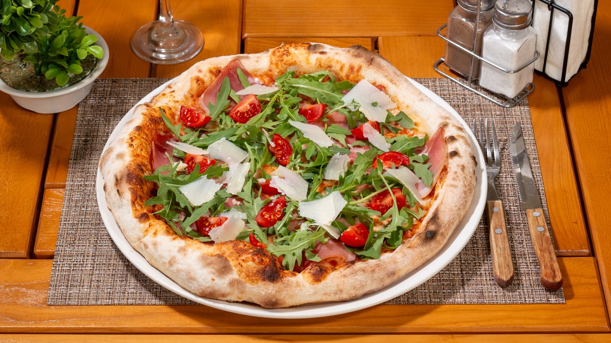 Pizza Crudo e Rucola