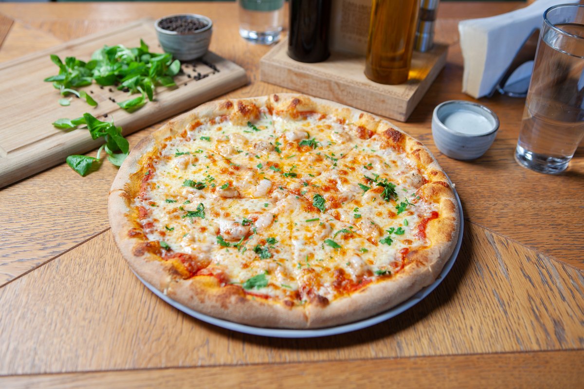 Pizza cu Creveți și Hribi