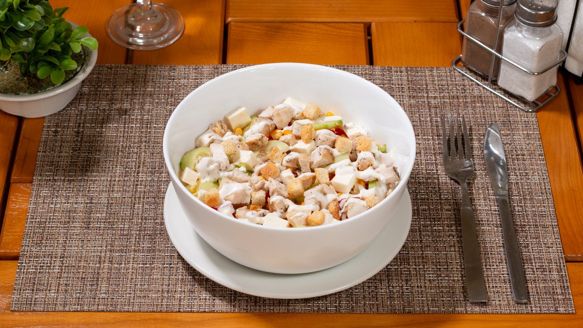 Salată Pollo