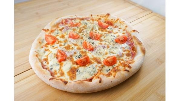 Pizza Prosciutto e gorgonzola