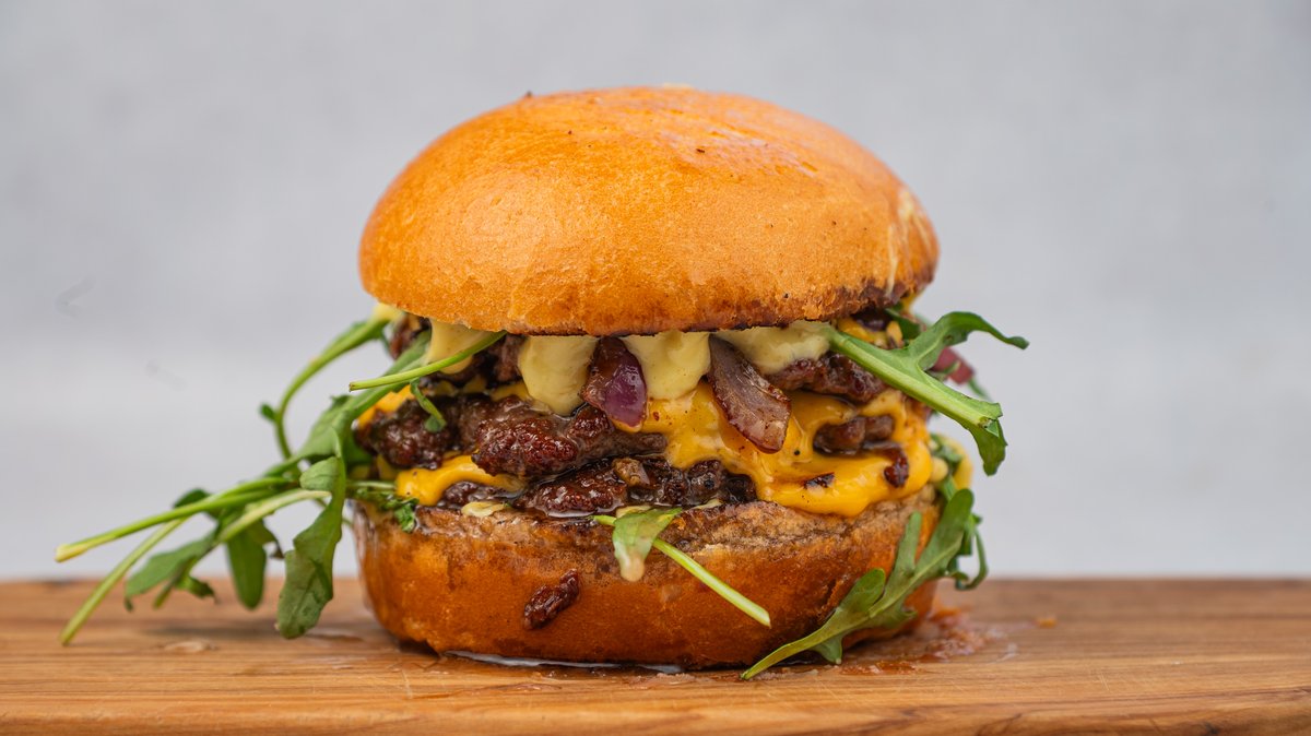 Double-double Cezar burger