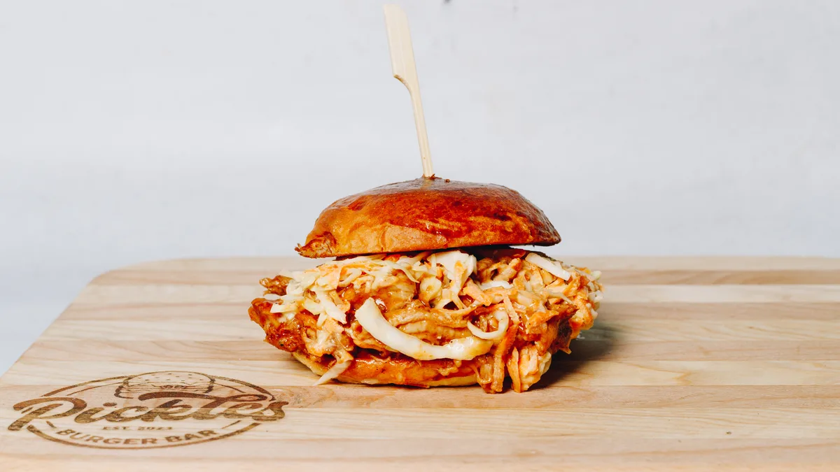 Pulled pork burger