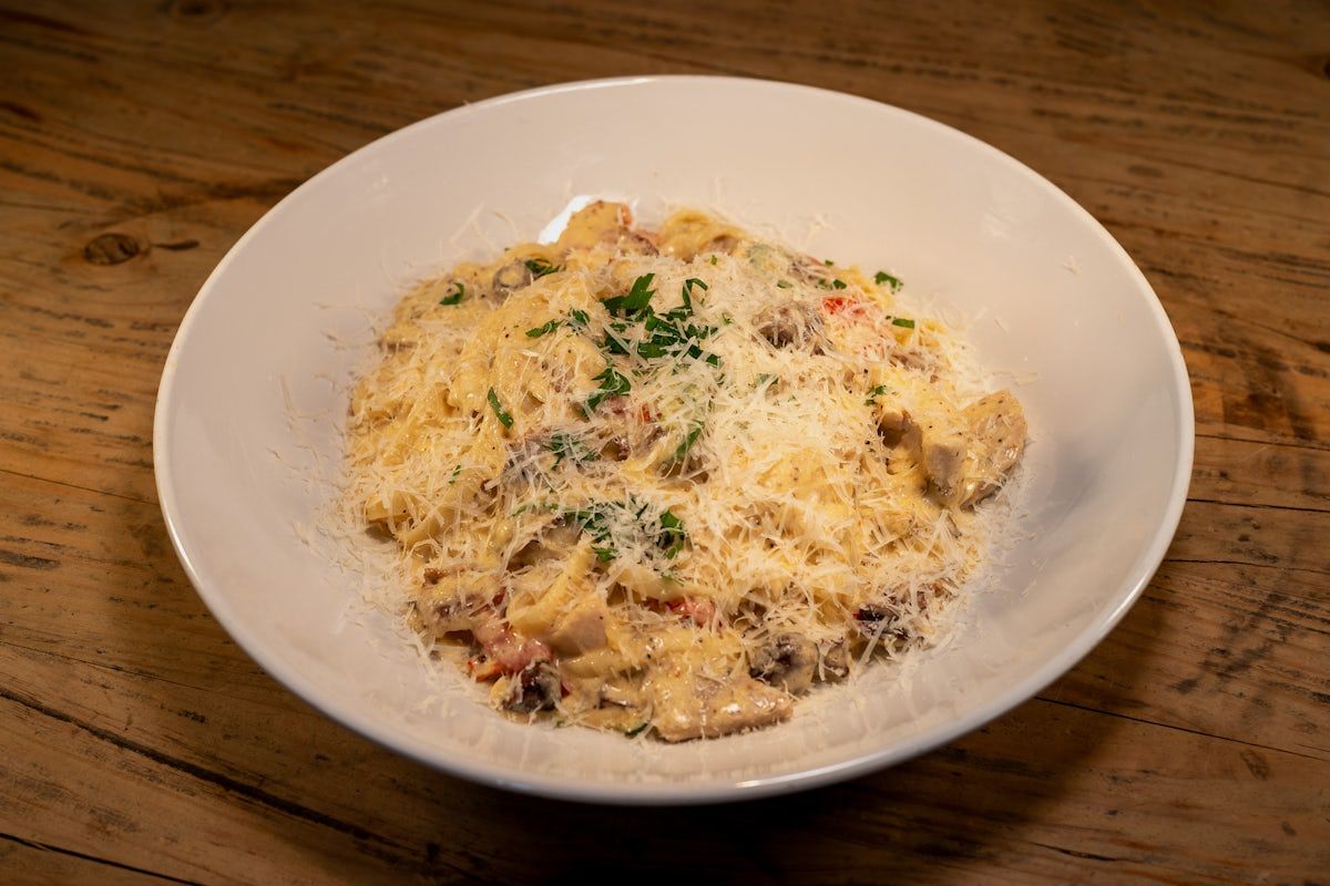 Fettuccine Alfredo