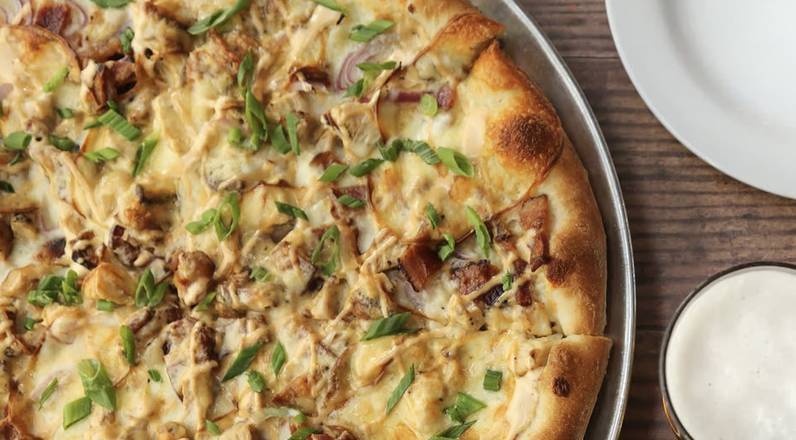 Cauli Chicken Gouda Pie