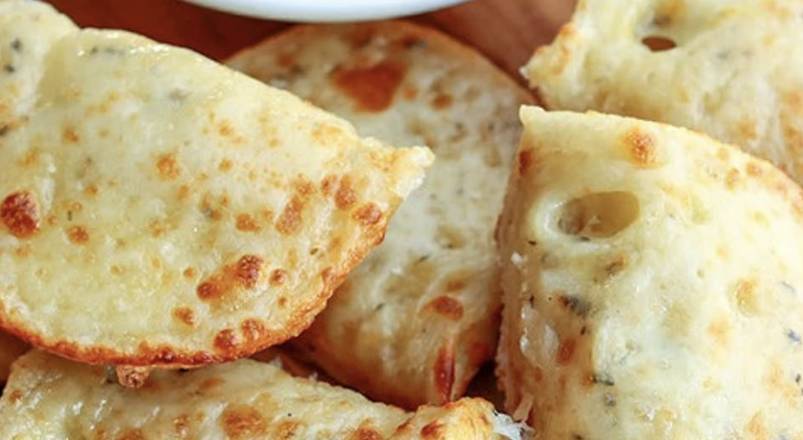 Garlic Bread with Cheese