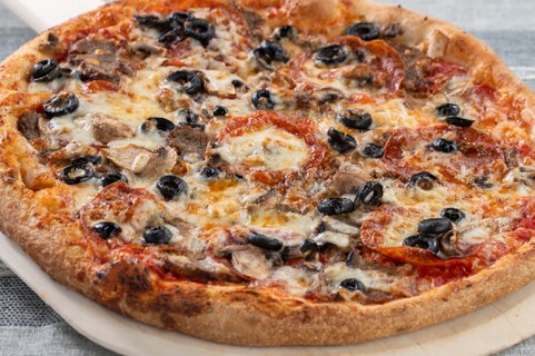 Deluxe Pizza