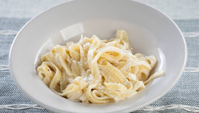 Kids Fettuccine Alfredo