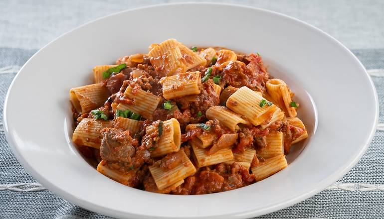 Rigatoni Bolognese