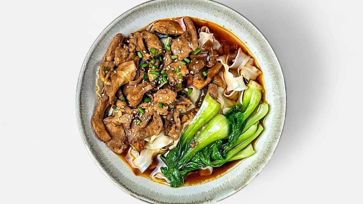 Kana nuudelikeitto 鸡肉面条汤