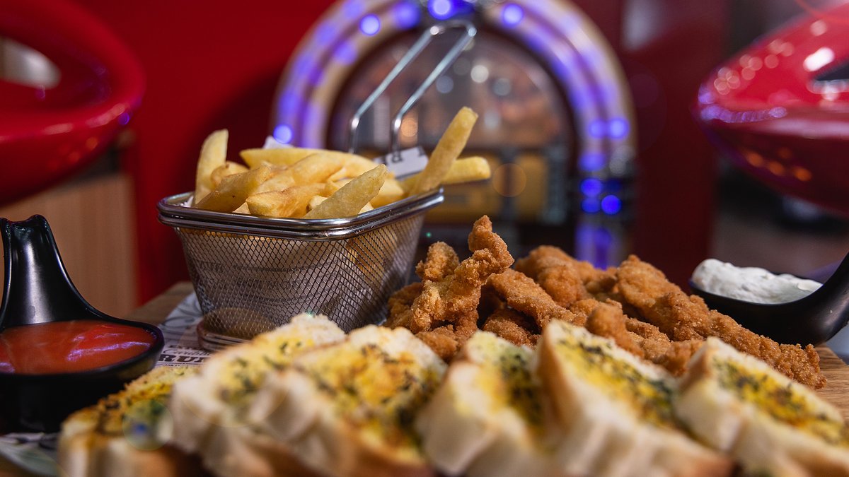 Chicken classic pileća korpa srednja