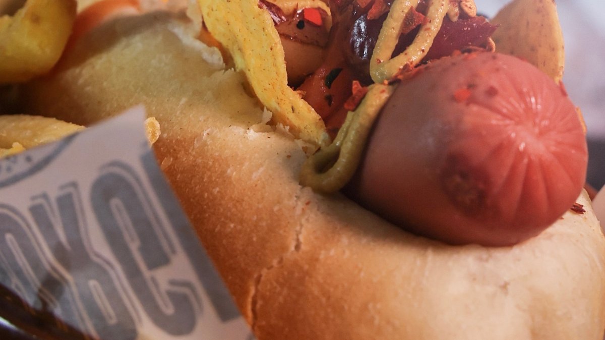 Mexicana hot dog and pomfrit