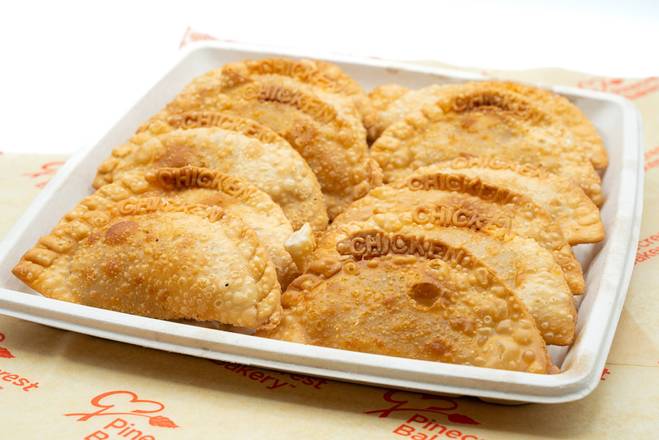 12 La Dozena: Empanada | Fried