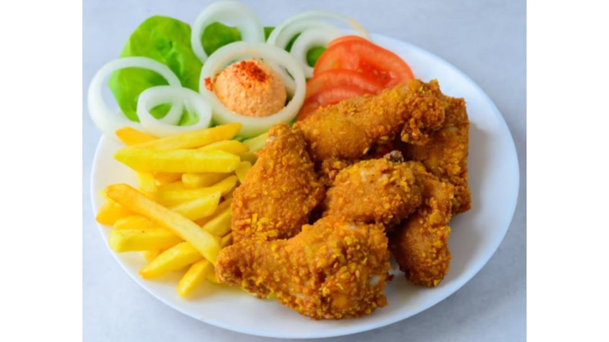 Pohovana krilca 350g + pomfrit 150g