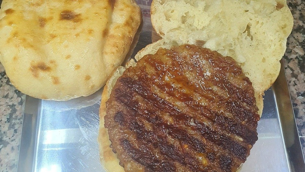 Pljeskavica gurmanska 200g