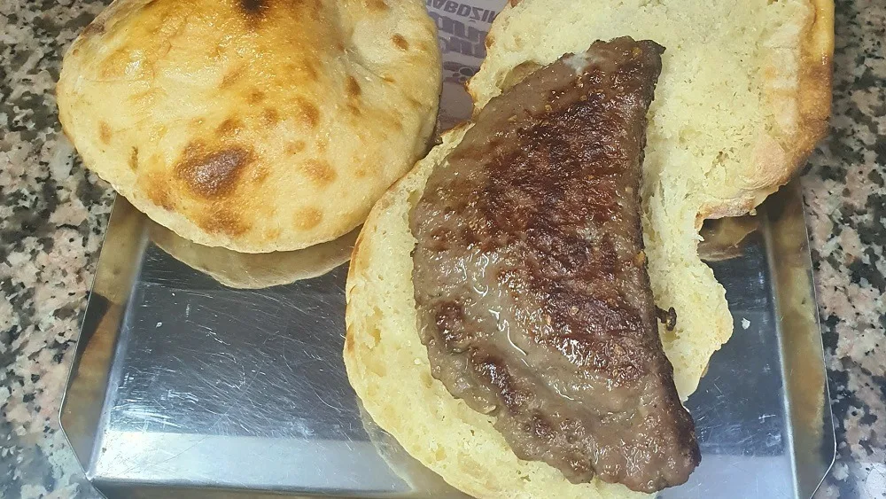 Pljeskavica punjena 250g