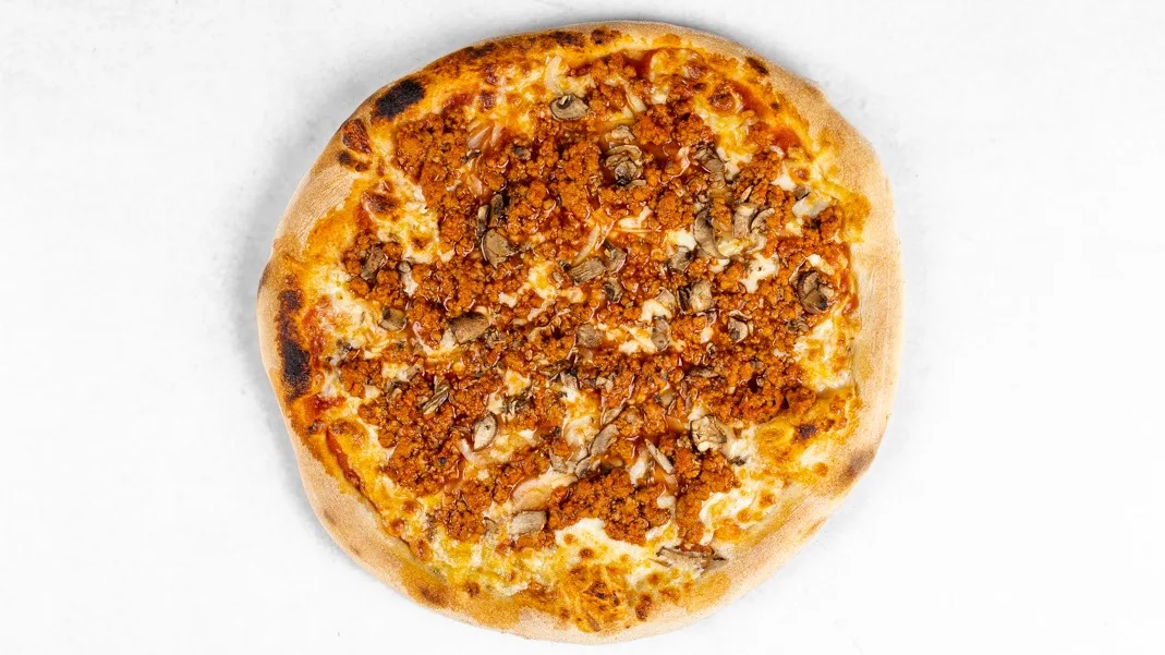 Bolognese pizza