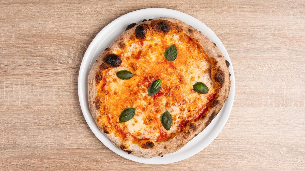 Margherita pizza (32 cm)