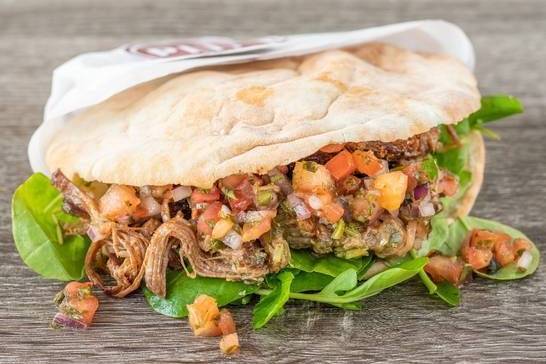 Bbq pulled pork pita