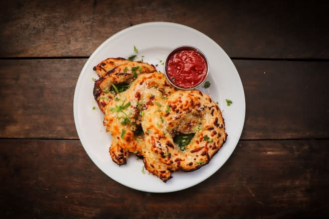 CHEESY KNOTS