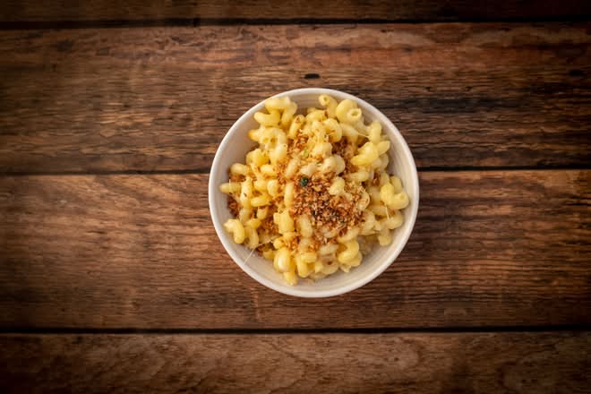 KIDS MAC and CHEESE