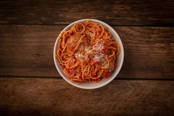 KIDS SPAGHETTI MEATBALL