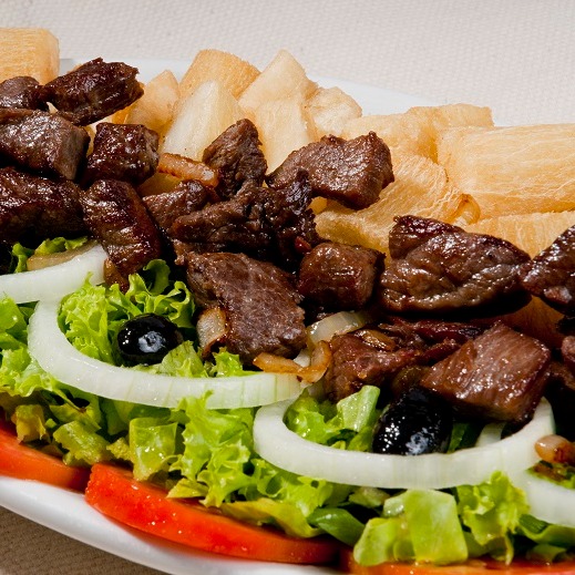 Carne de Sol com Macaxeira