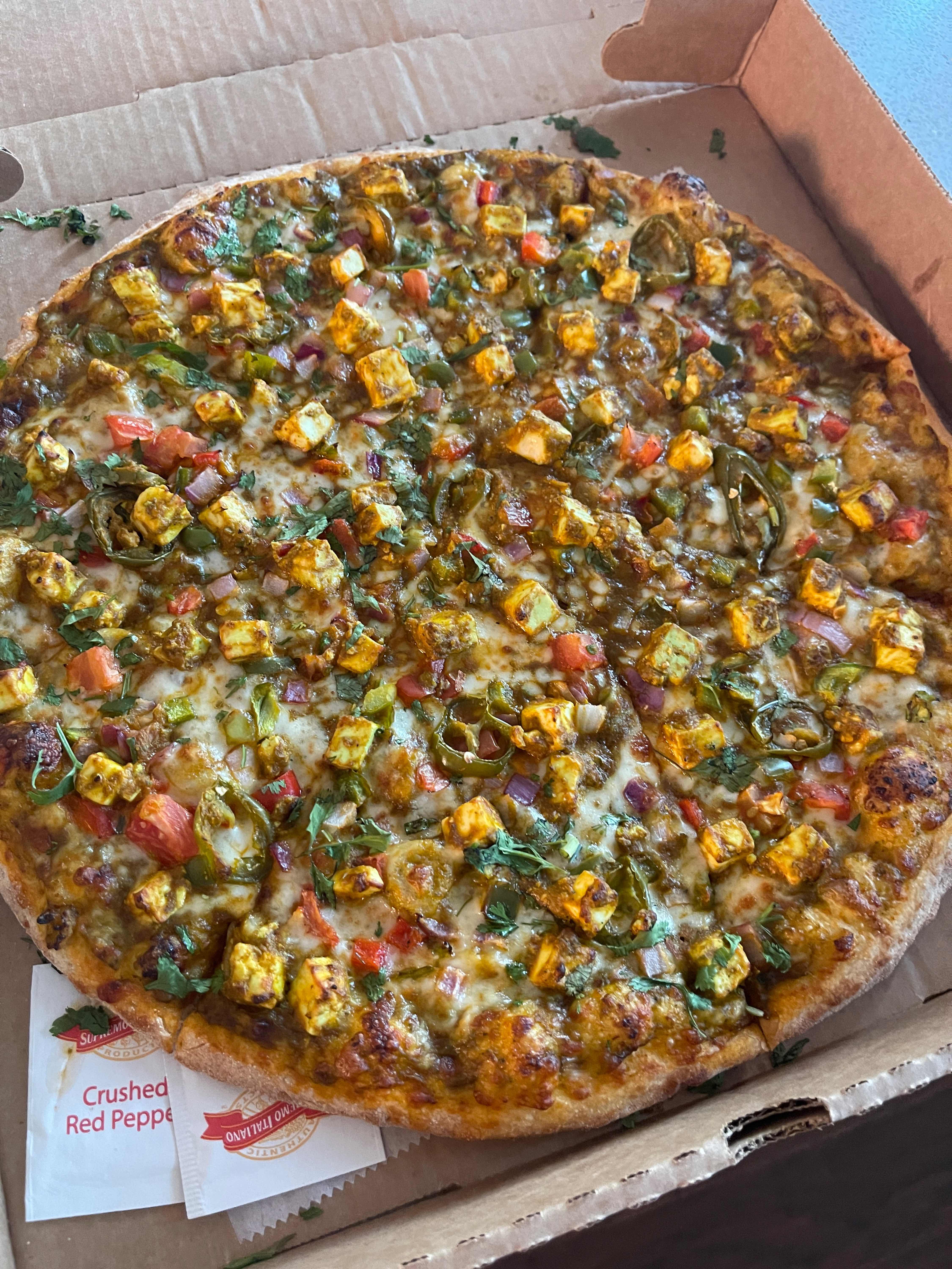Chilli Paneer Pizza
