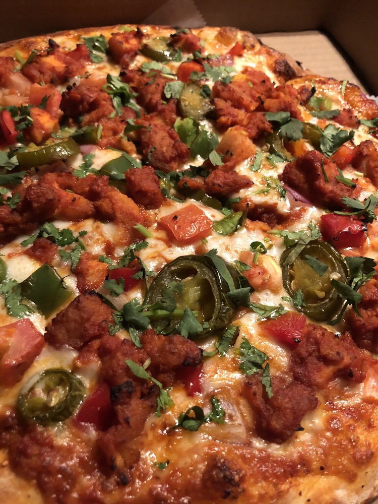 Tandoori Chicken Pizza