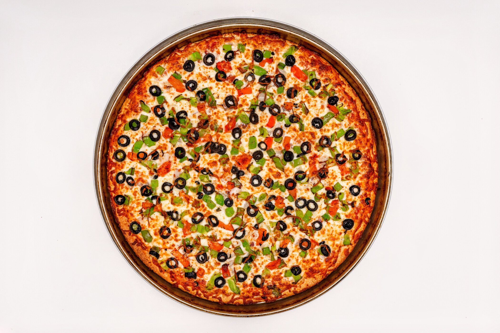 Large Specialty Pizza + 2 cans of pop + 2 dip