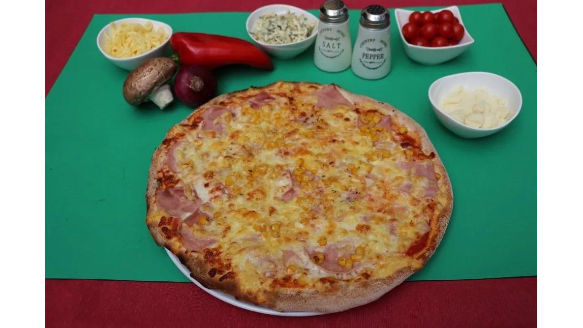 Pizza Ham and Cheese