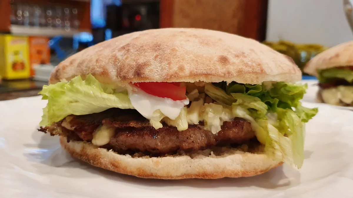 Balkán Burger