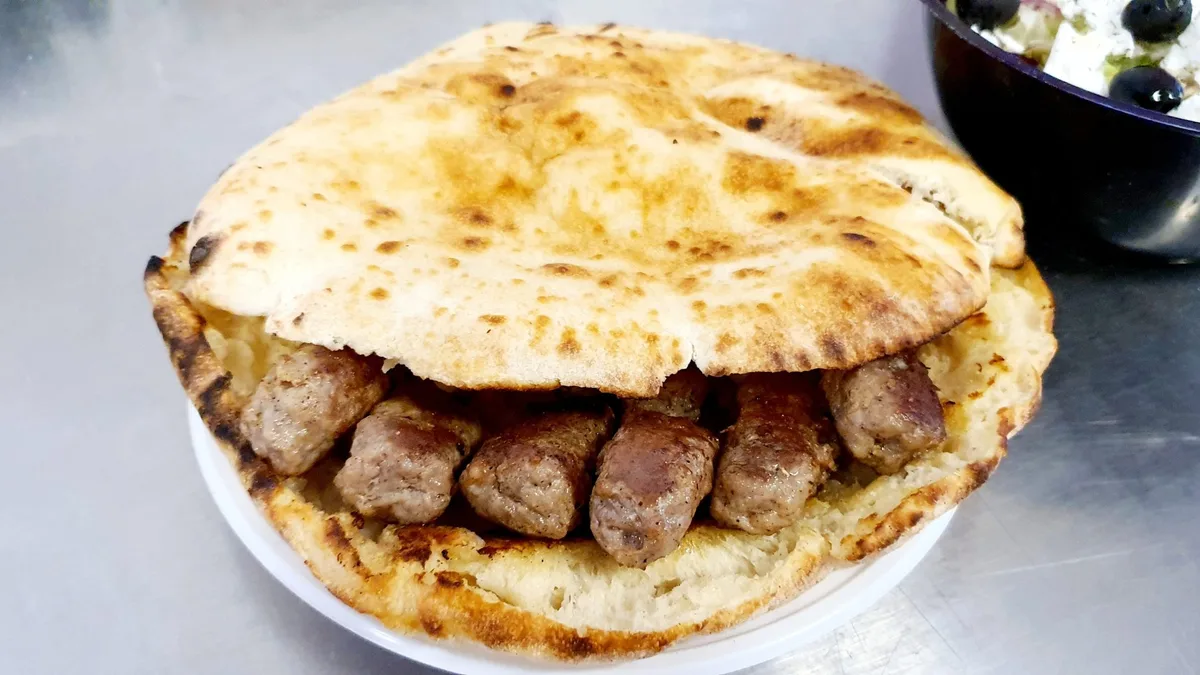 Csevap lepényben