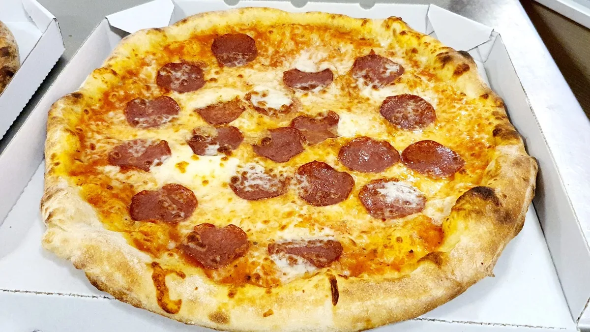 Pizza Salame 32cm