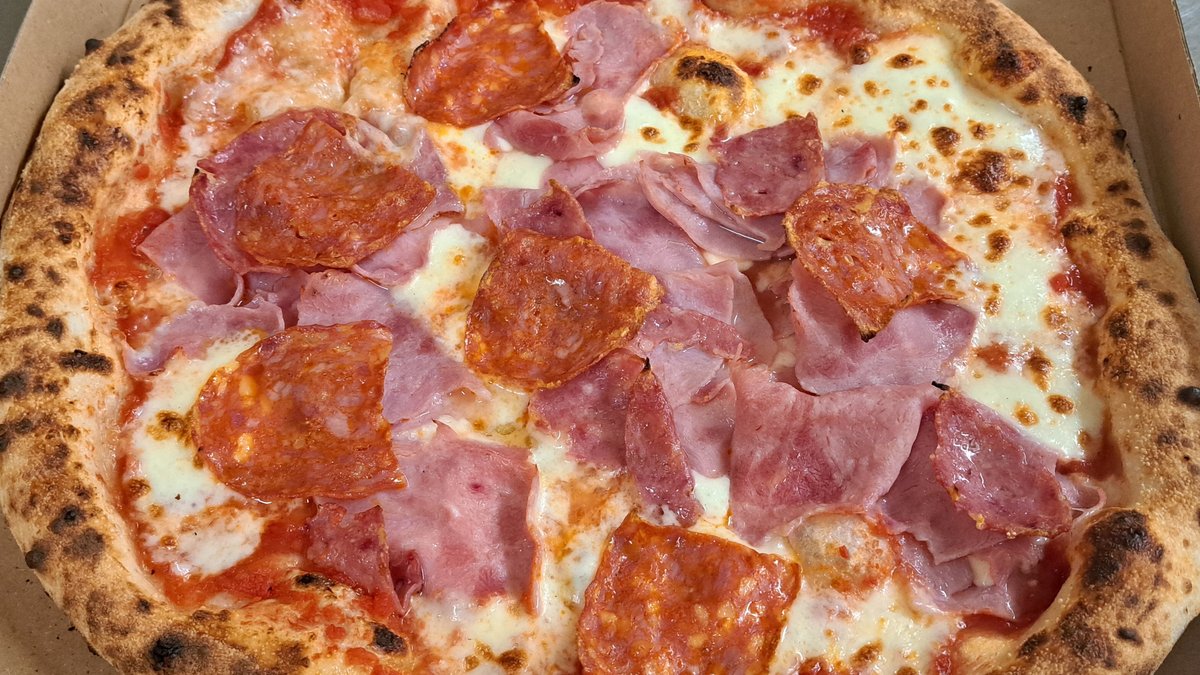RAGAZZI GRASSI PIZZA