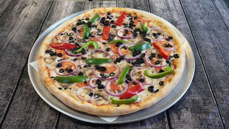 Medium Vegetable Pizza