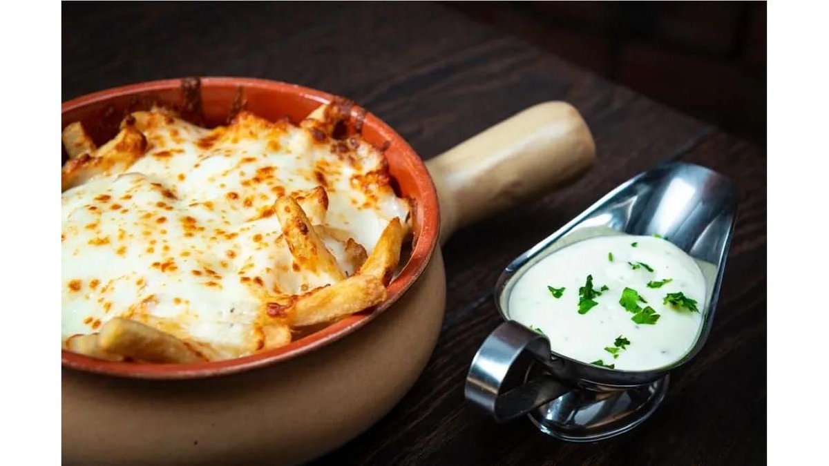 Cartofi la cuptor cu mozzarela